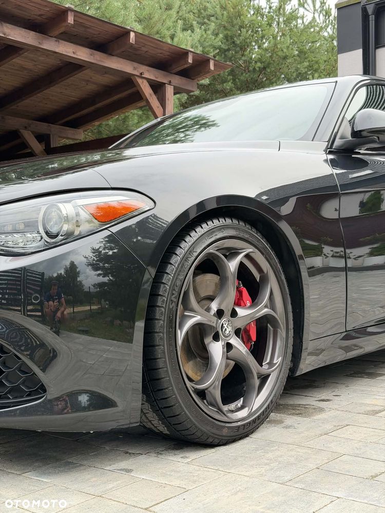 Alfa Romeo Giulia 2.0 Turbo 16V AT8 Veloce Ti - 7
