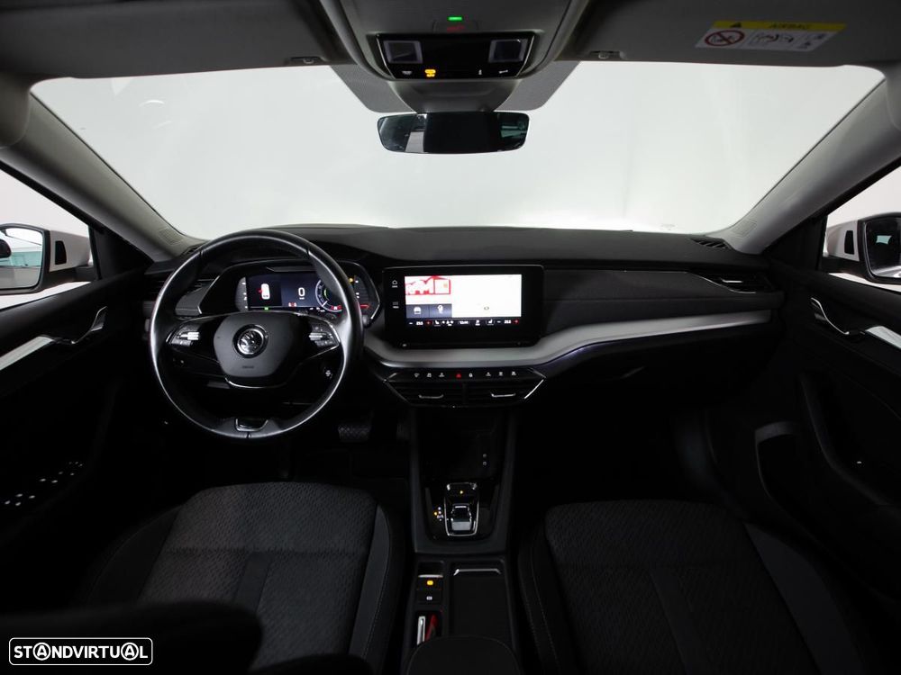 Skoda Octavia Break 2.0 TDI DSG First Edition - 6
