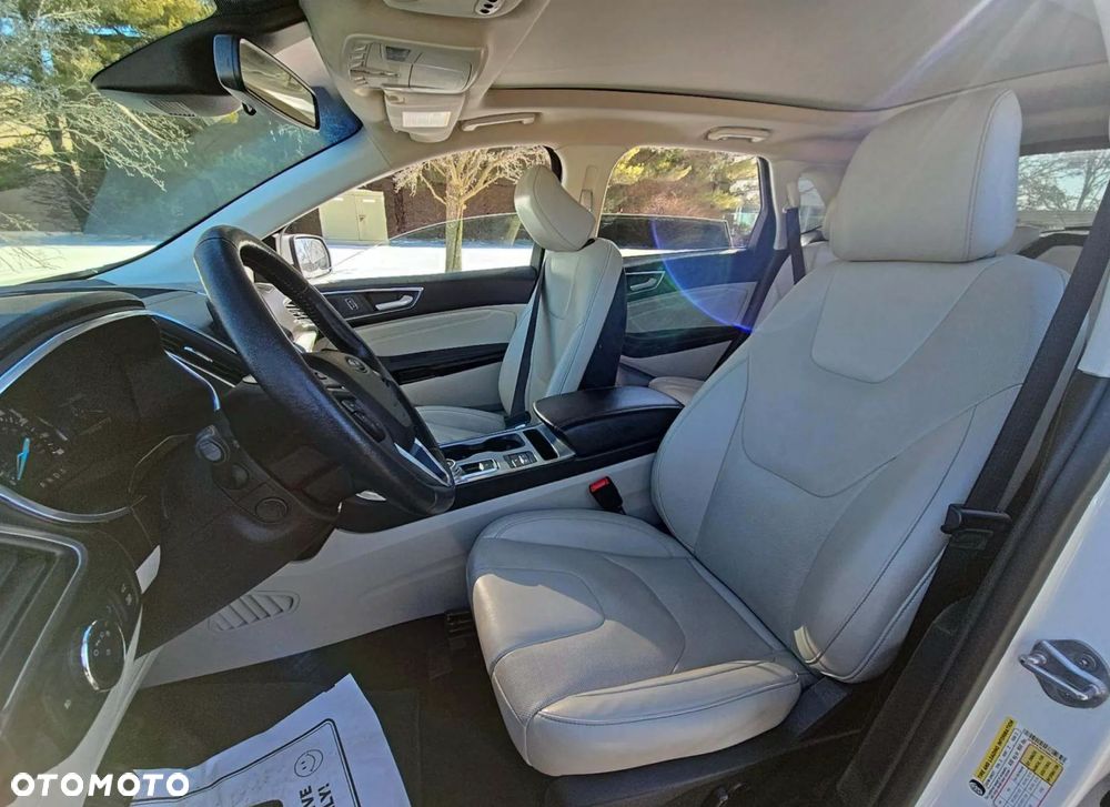 Ford Edge - 5