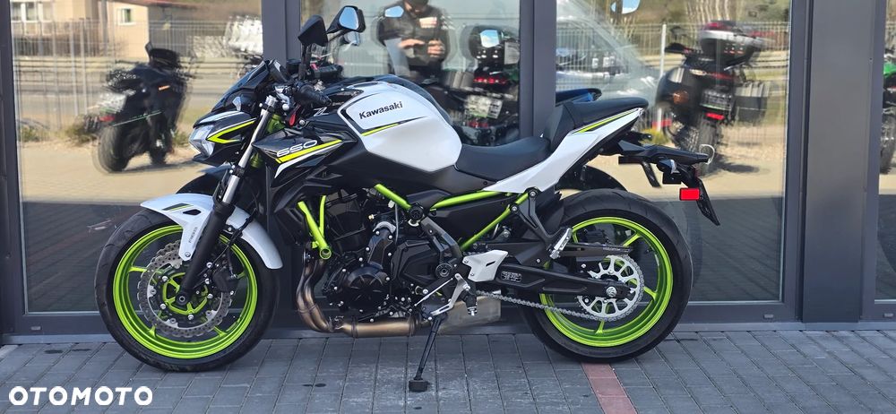 Kawasaki Z 650 - 23