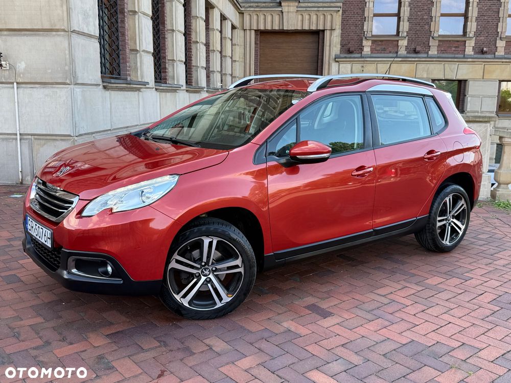 Peugeot 2008 1.2 Pure Tech Style S&S - 10