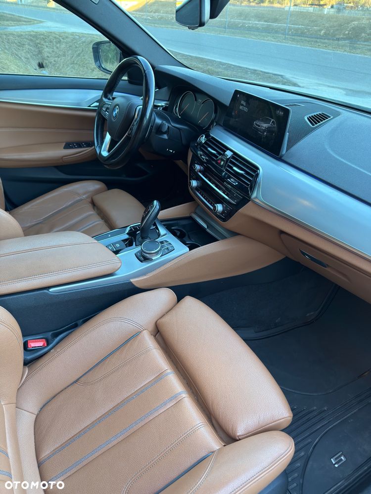 BMW Seria 5 530i GPF xDrive M Sport sport - 8