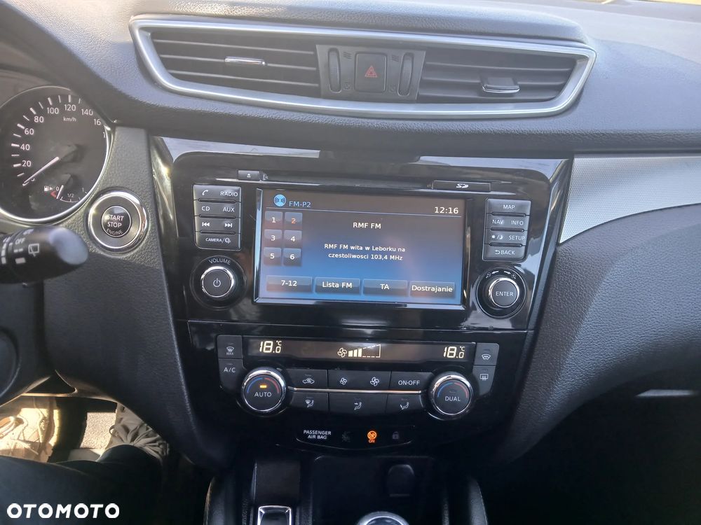 Nissan Qashqai 1.6 DCi Xtronic TEKNA - 12