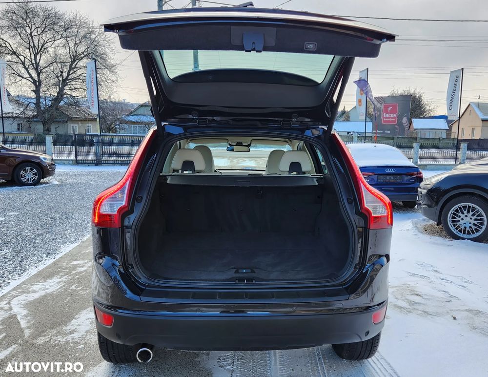 Volvo XC 60 D4 Geartronic Momentum - 38