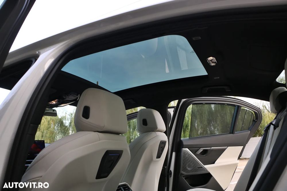 BMW Seria 5 520i AT MHEV - 10