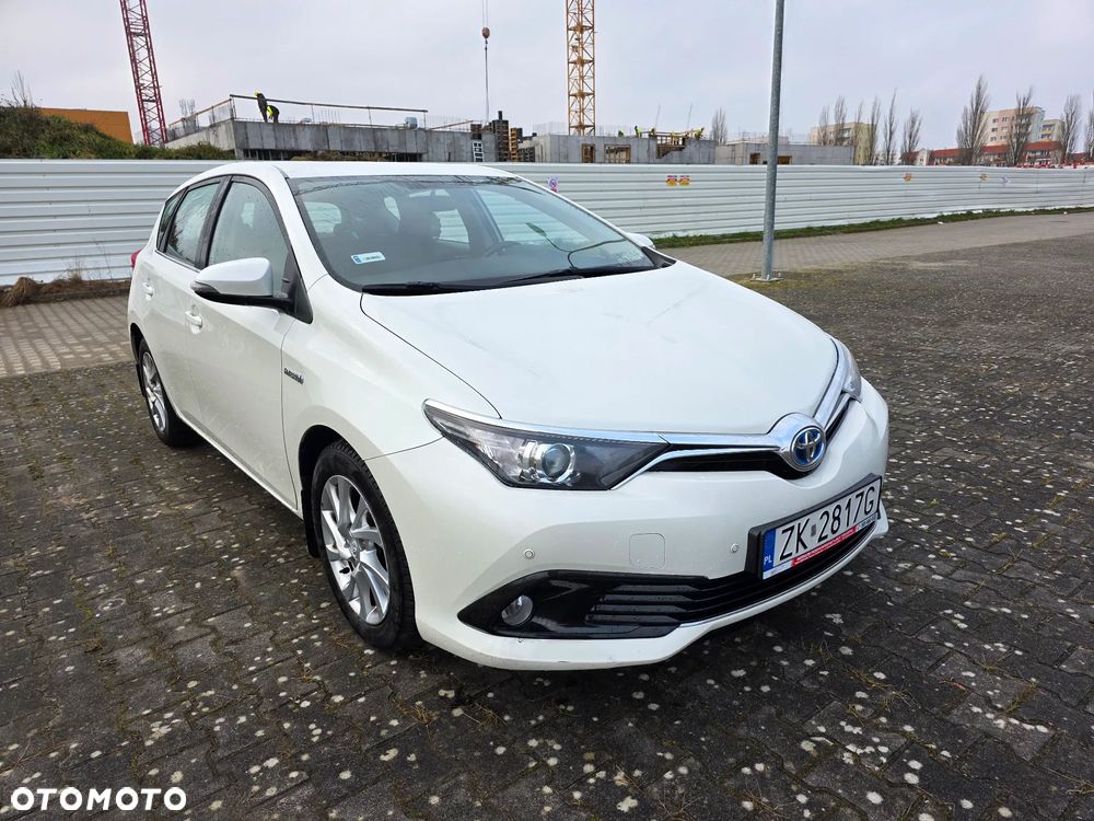 Toyota Auris Hybrid 135 Comfort - 2