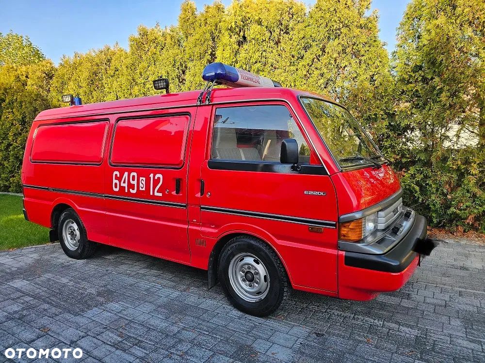 Mazda E2200 - 1