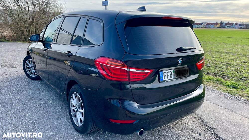 BMW Seria 2 218d - 4