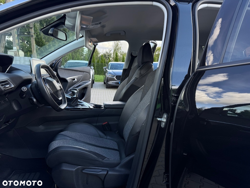 Peugeot 3008 1.6 BlueHDi Allure S&S - 18