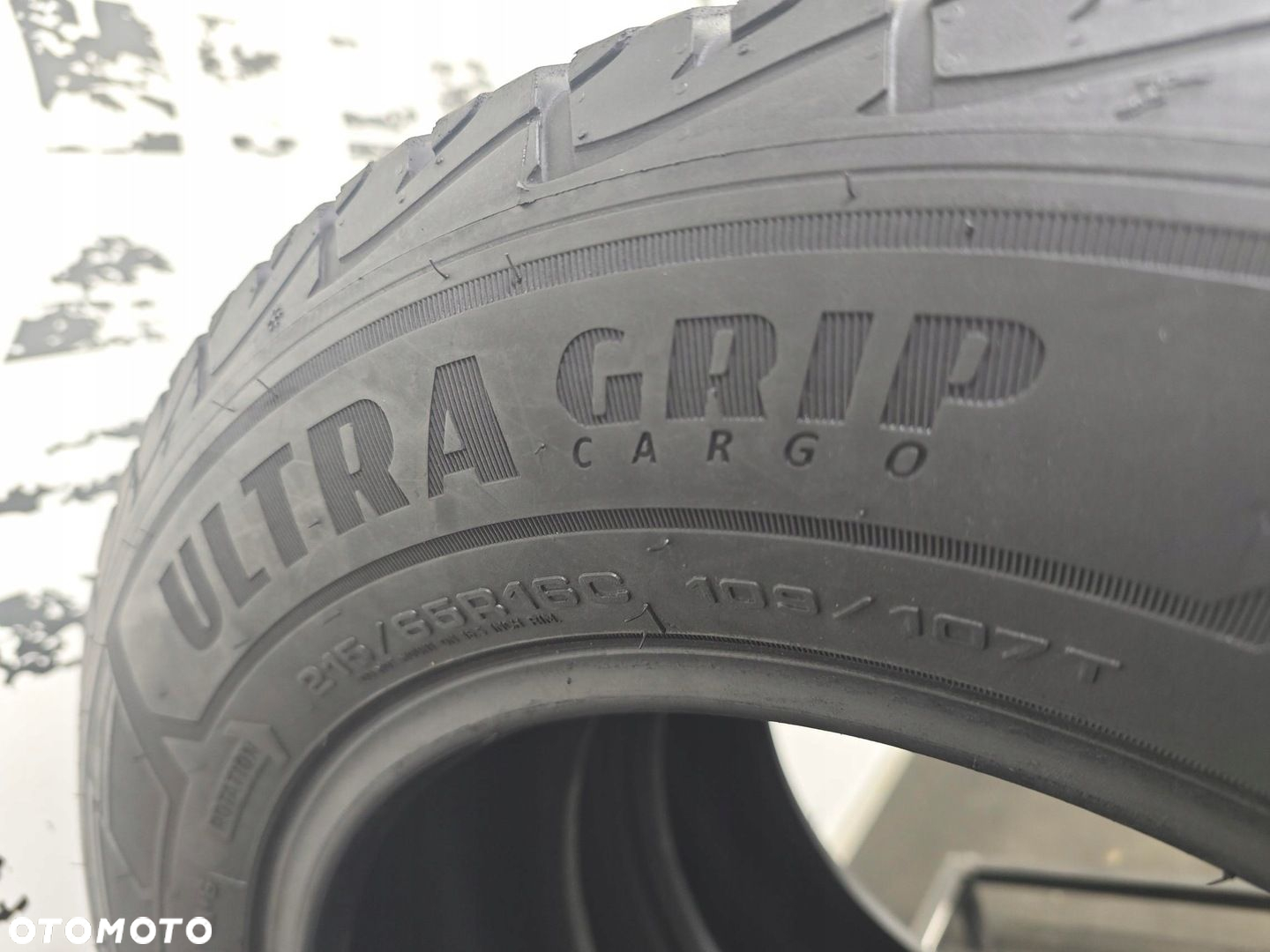 215/65r16c goodyear 2020 opony zimowe 5,5mm 51317 - 5