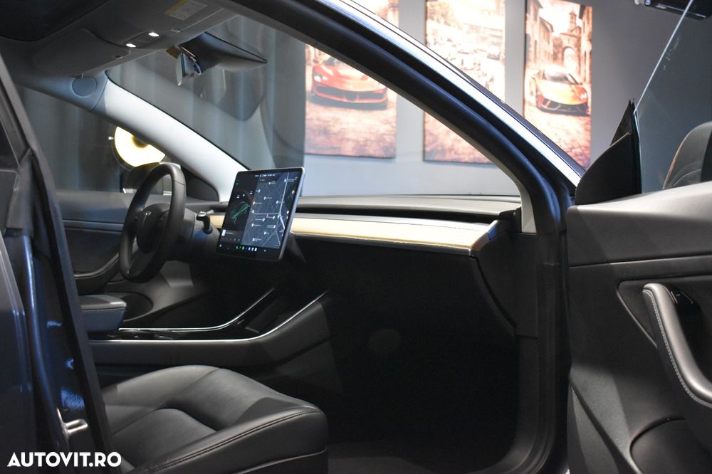 Tesla Model 3 Standard Reichweite Plus Hinterradantrieb - 8