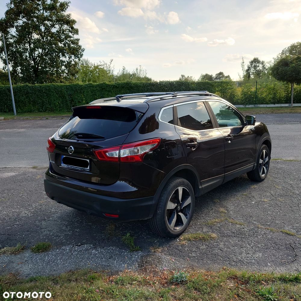 Nissan Qashqai 1.6 DCi N-Connecta - 12