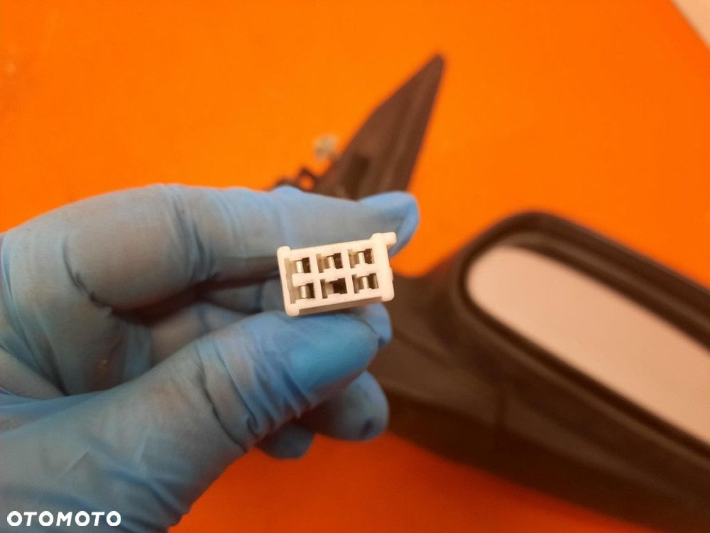 TOYOTA COROLLA  E12 01-04 LUSTERKO PRAWE ZEWNĘTRZNE E11015440 8Q3 - 7