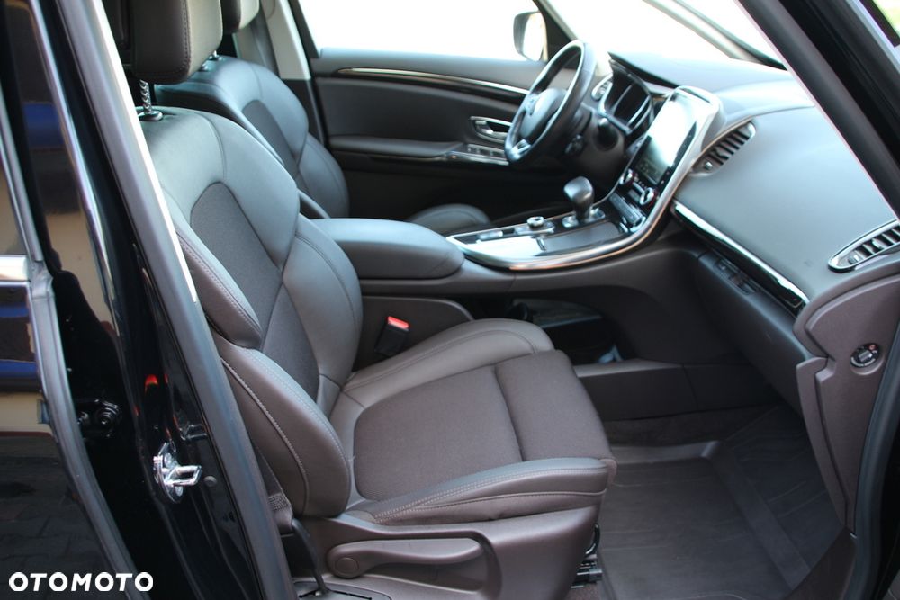 Renault Espace TCe 225 EDC GPF BUSINESS EDITION - 23