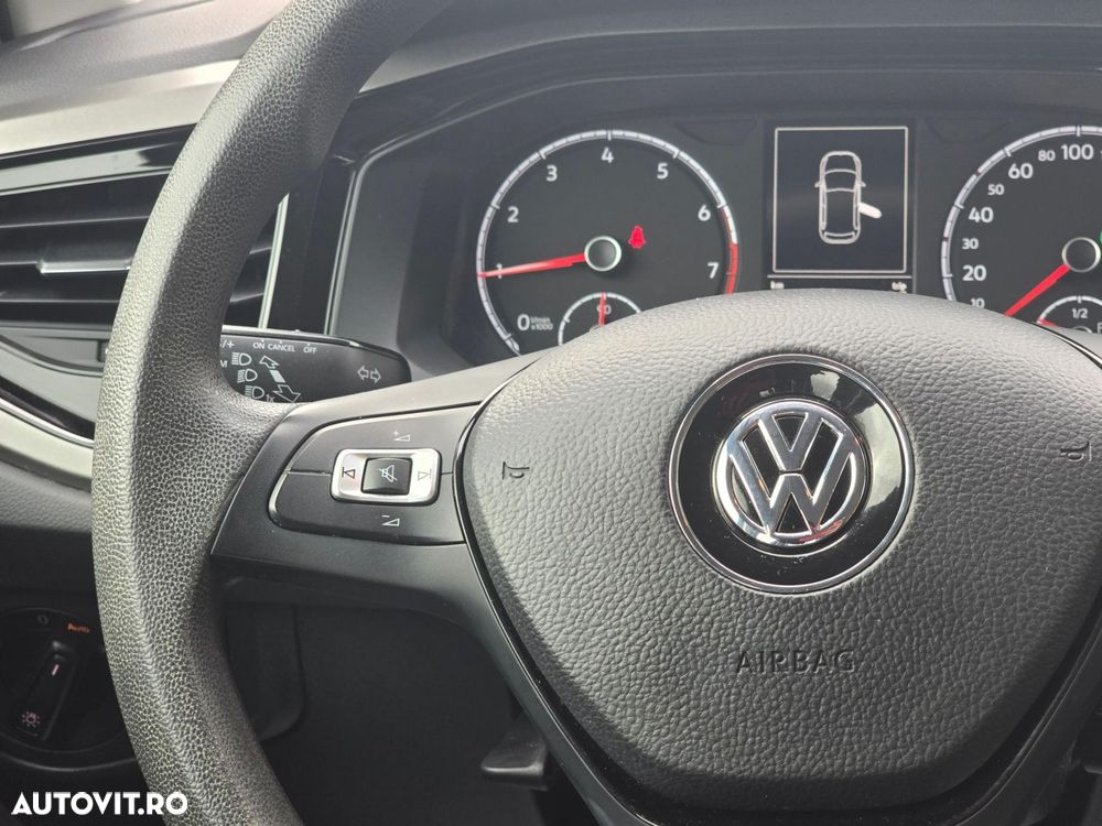 Volkswagen Polo - 12