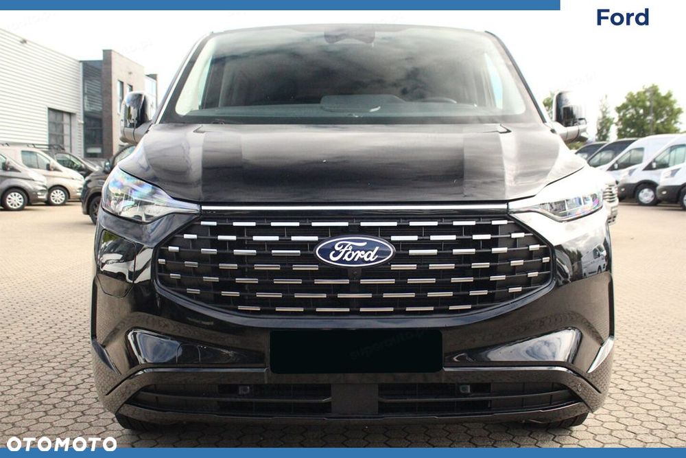 Ford Tourneo Custom - 3