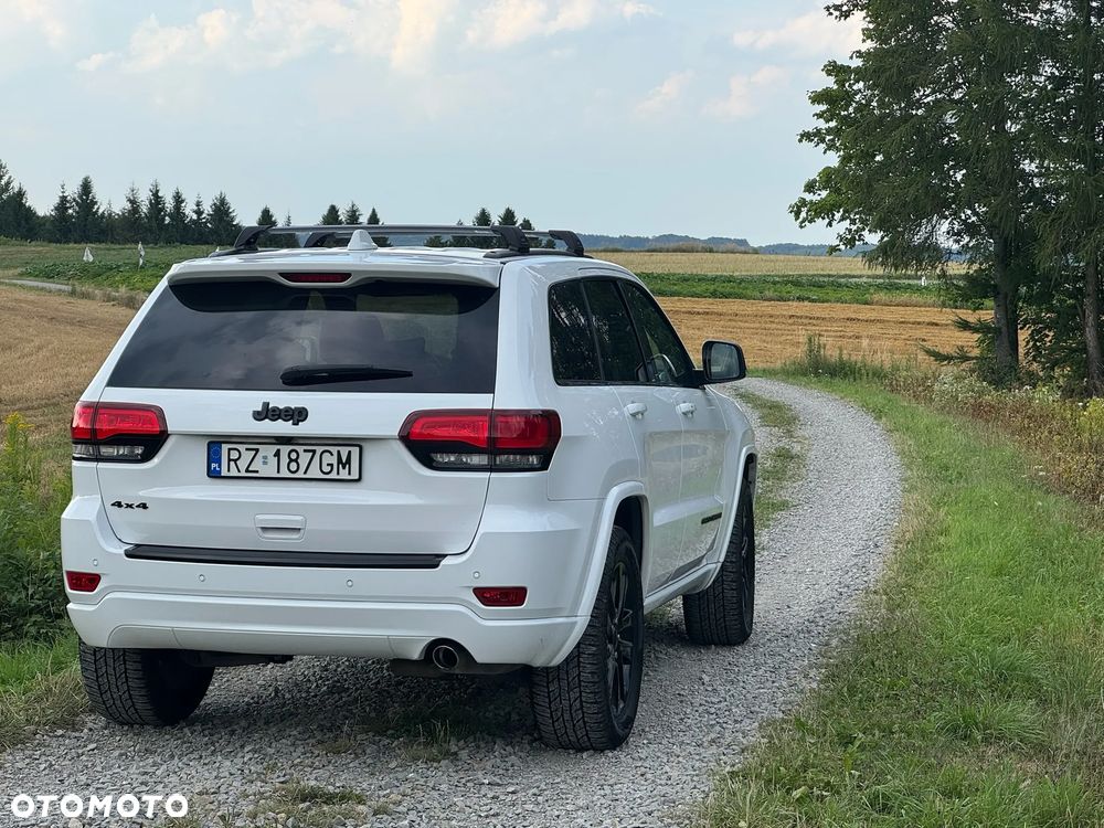 Jeep Grand Cherokee - 3