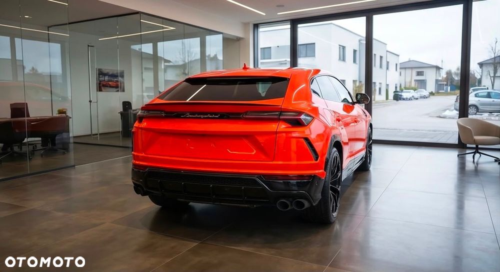 Lamborghini Urus - 5