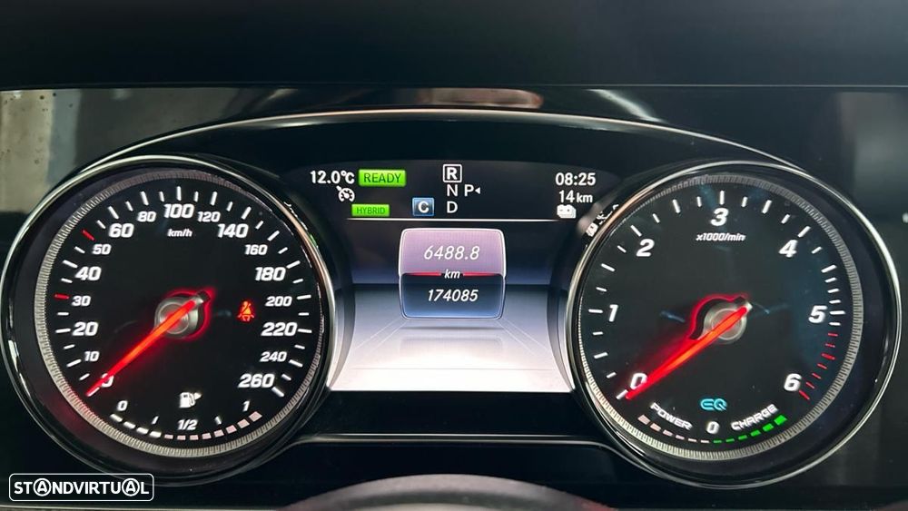 Mercedes-Benz E 300 de AMG Line - 4