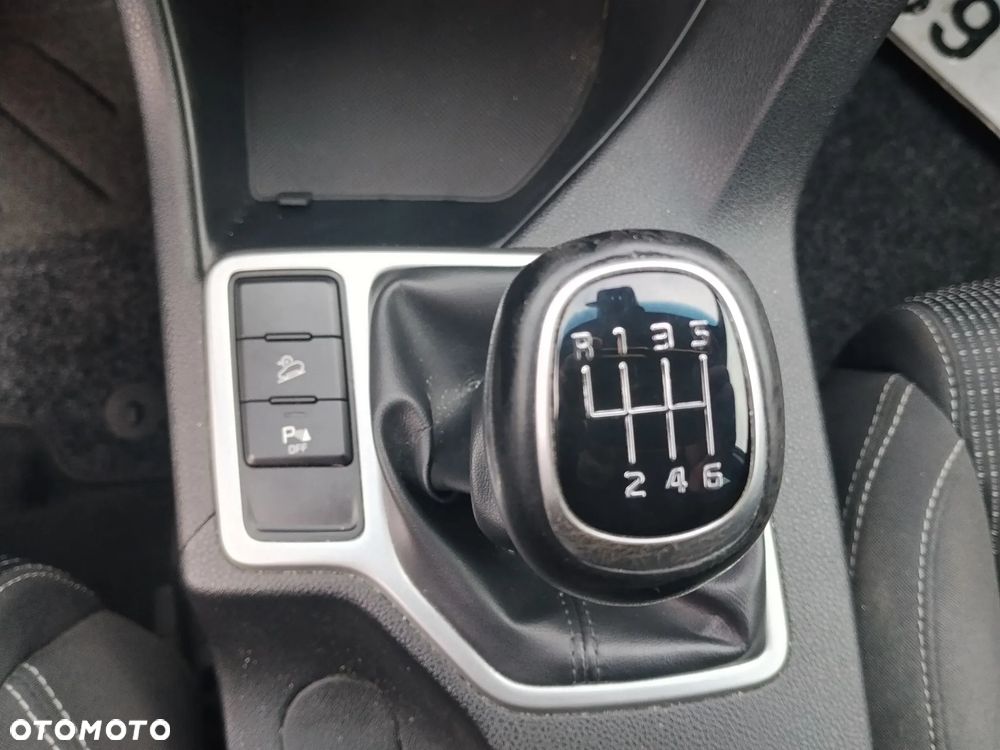 Kia Sportage - 12