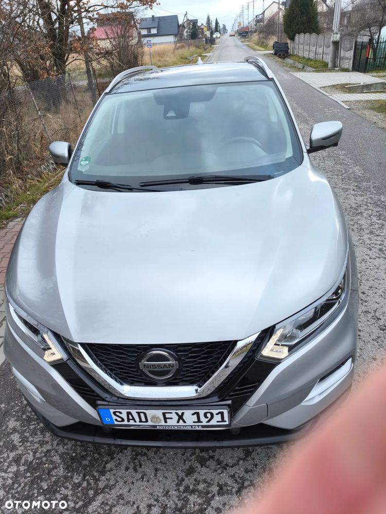 Nissan Qashqai 1.3 DIG-T TEKNA - 23