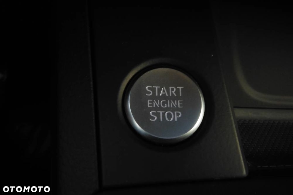 Audi A4 Avant 2.0 TDI ultra S tronic design - 21
