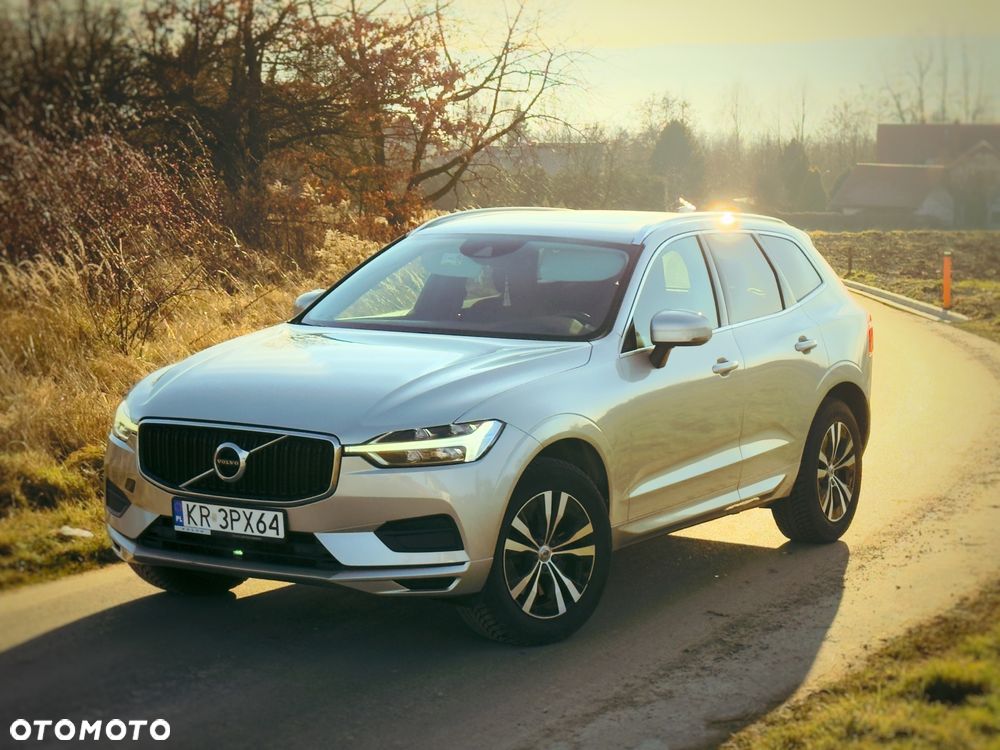 Volvo XC 60 D4 Momentum Pro - 1