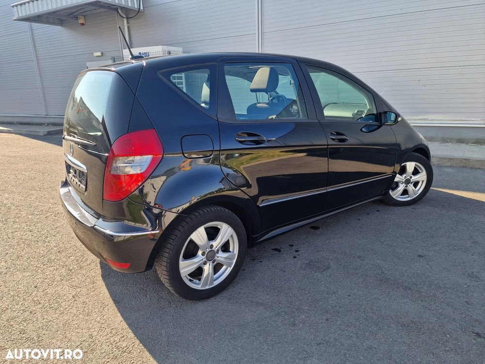 Mercedes-Benz A 180 - 22