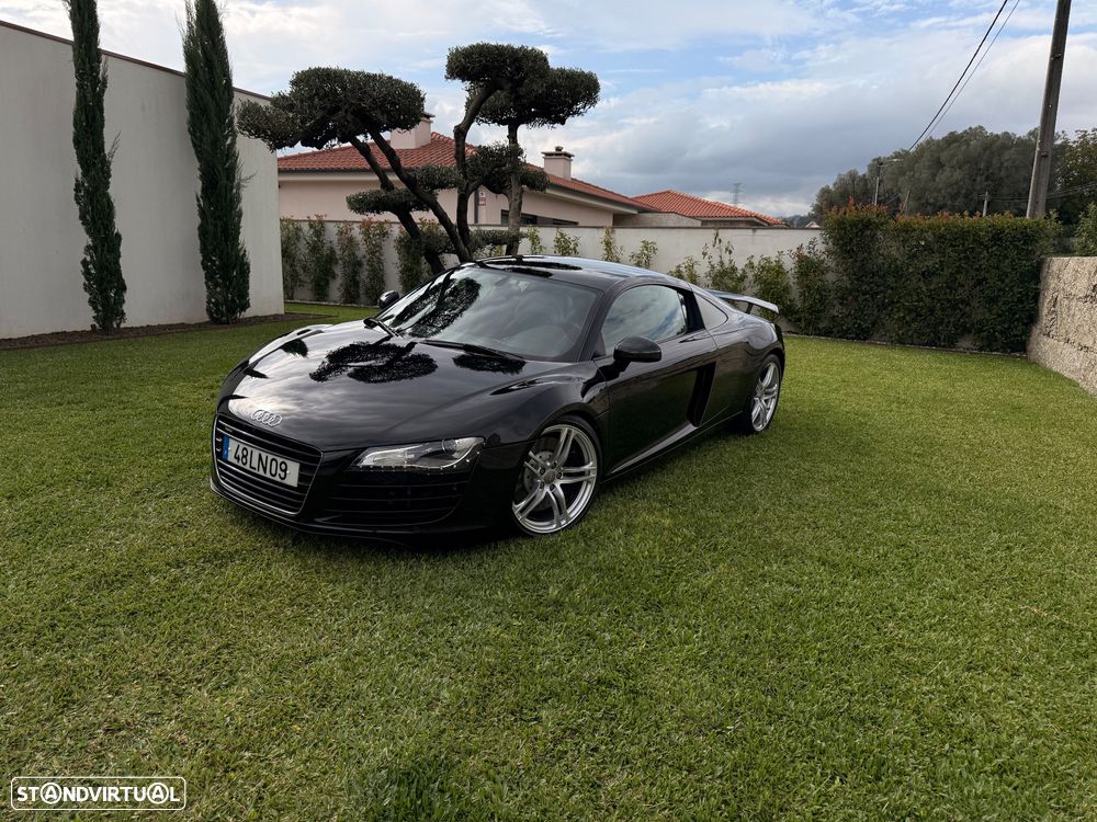 Audi R8 Coupé 4.2 FSi V8 quattro - 2