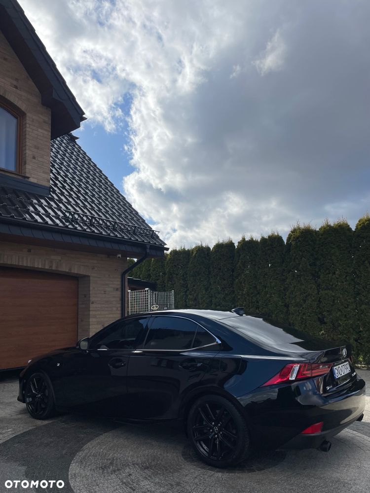 Lexus IS 200t F Sport - 5