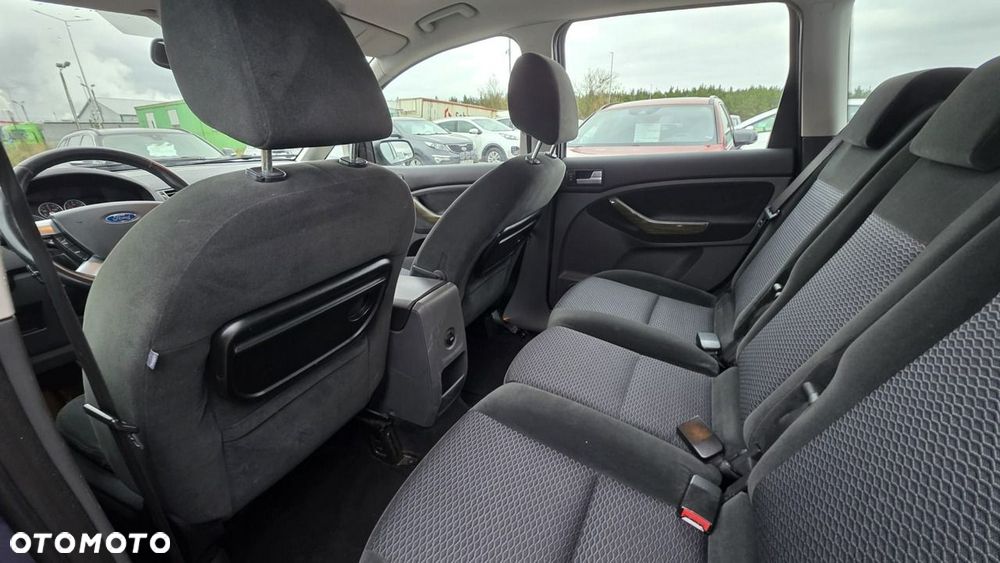 Ford C-MAX - 17