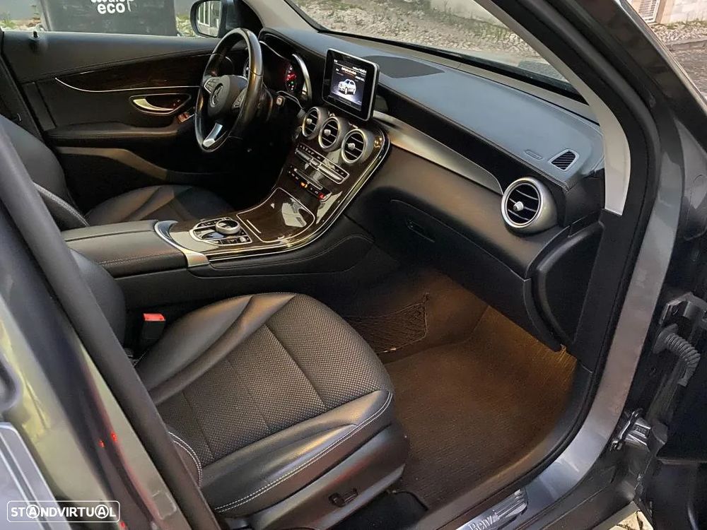 Mercedes-Benz GLC 220 d 4Matic 9G-TRONIC Exclusive - 31