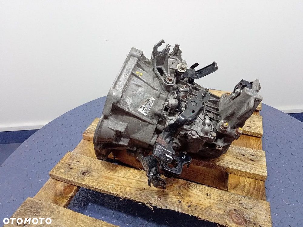 KIA PICANTO III 1.2 16V 84KM SKRZYNIA BIEGÓW MANUALNA 8TE9 - 2