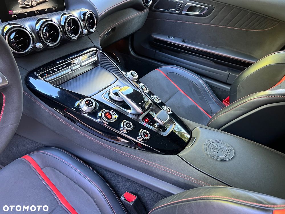 Mercedes-Benz AMG GT - 15