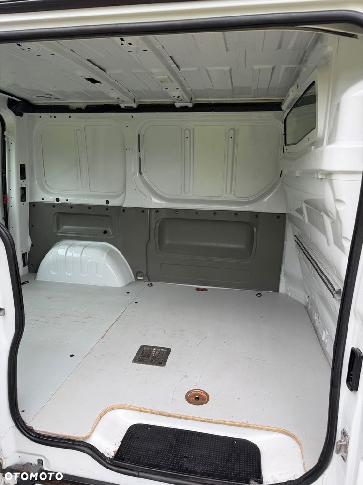 Opel Vivaro L1H1 2.7t Edition - 10