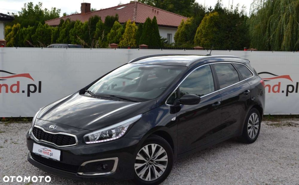 Kia Ceed 1.6 CRDi 136 ISG UEFA EURO 2016 - 8