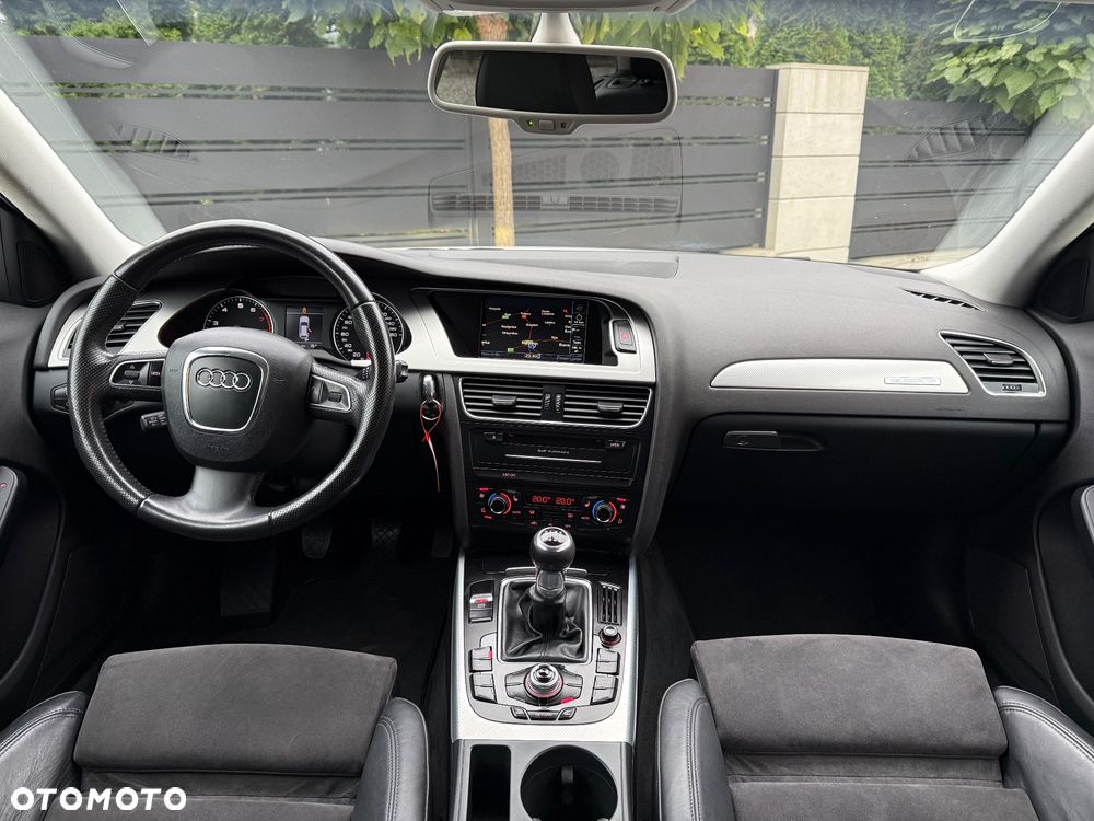 Audi A4 Avant 1.8 TFSI quattro Ambiente - 17