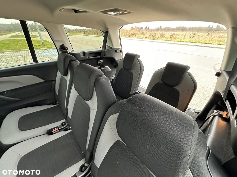 Citroën C4 Picasso e-HDi 115 Intensive - 9