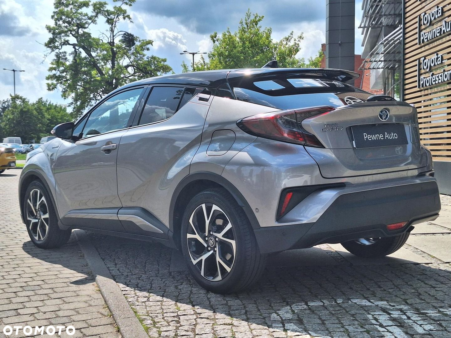 Toyota C-HR - 4