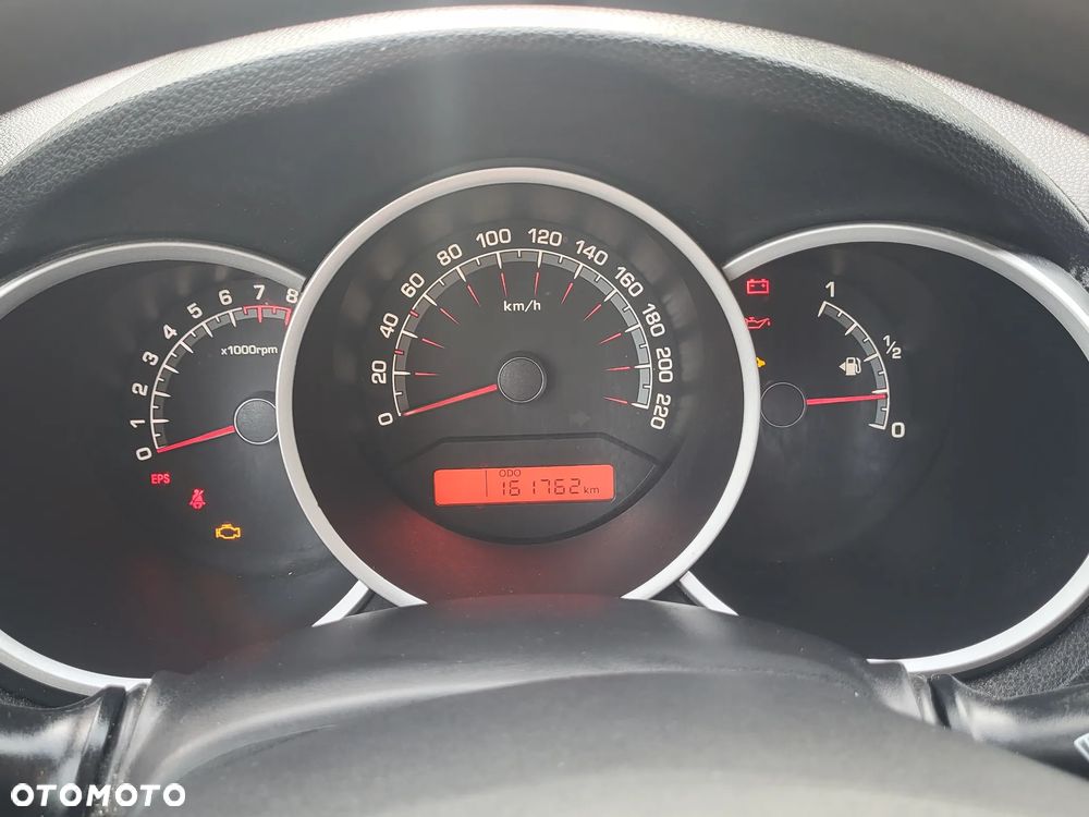 Kia Venga 1.4 S - 25