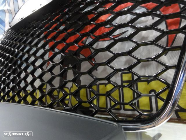 Grelha frontal AUDI A5 11-16 LIFTBACK / COUPE / CABRIO RS5 look preto brilhante com aro cromado - 11