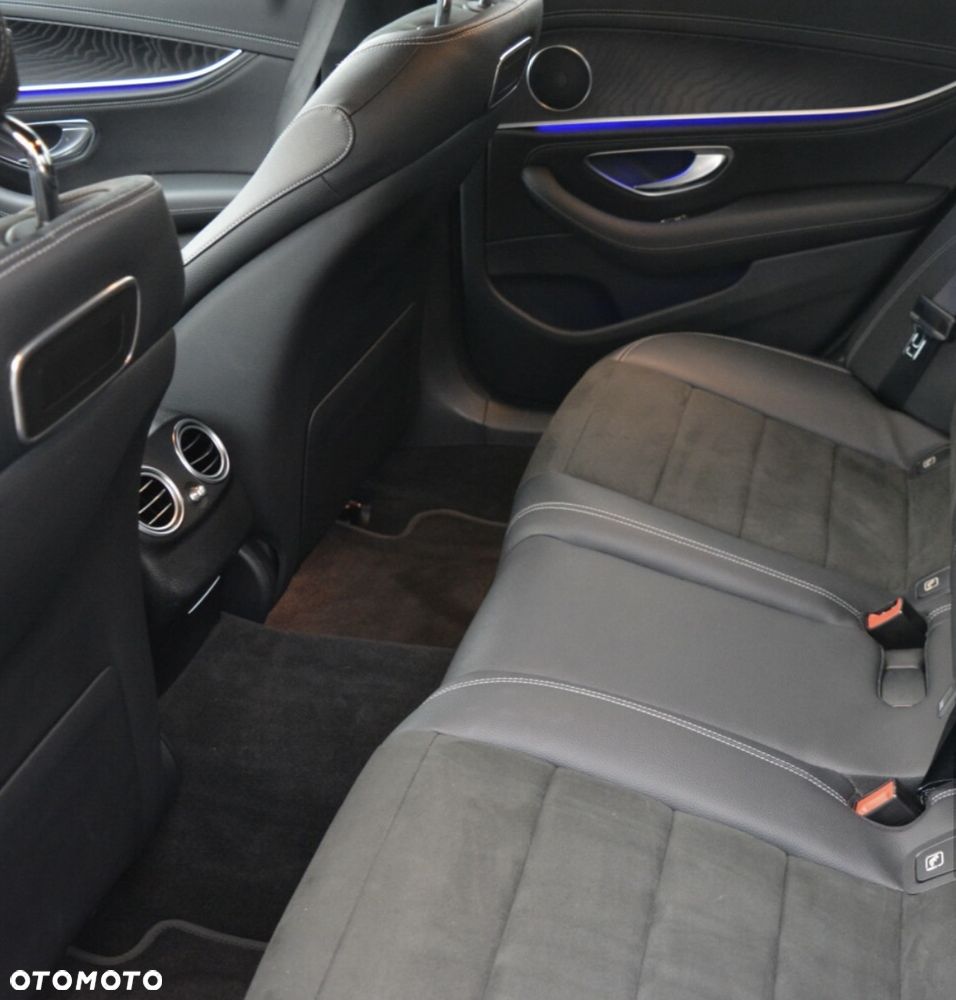 Mercedes-Benz Klasa E 220 d 4-Matic AMG - 21