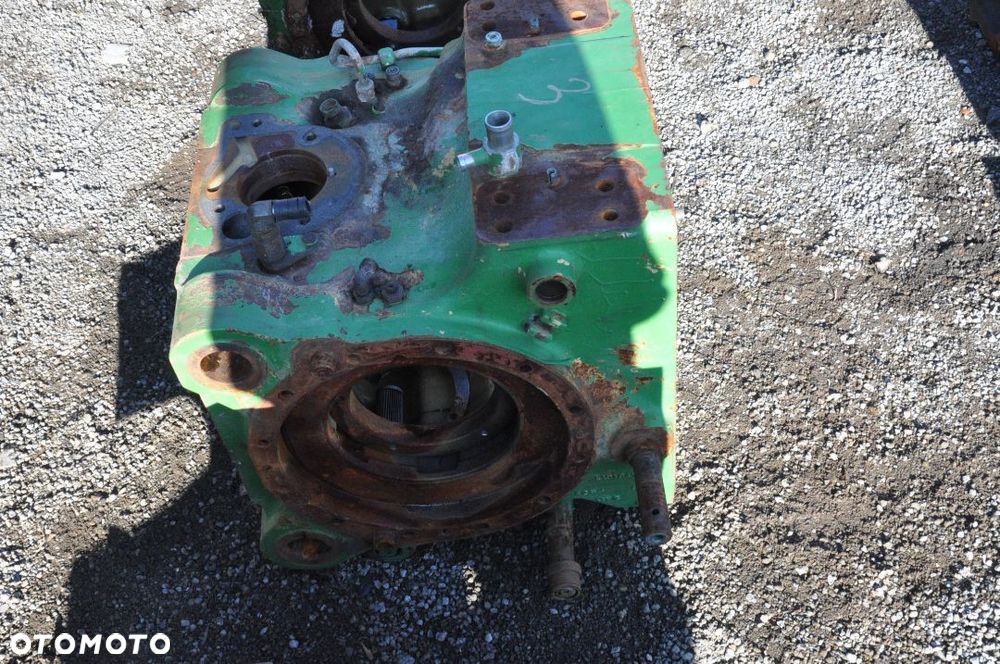 OBUDOWA MOSTU TYŁ JOHN DEERE L101947 - 4