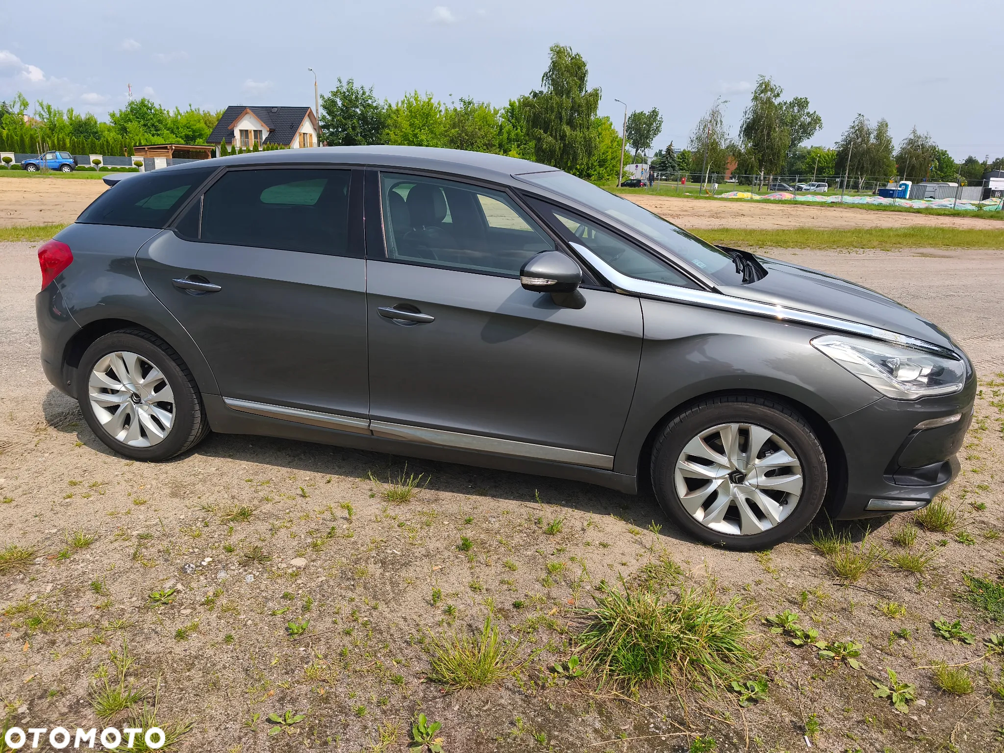 Citroën DS5 1.6 e-HDi Chic MCP - 4