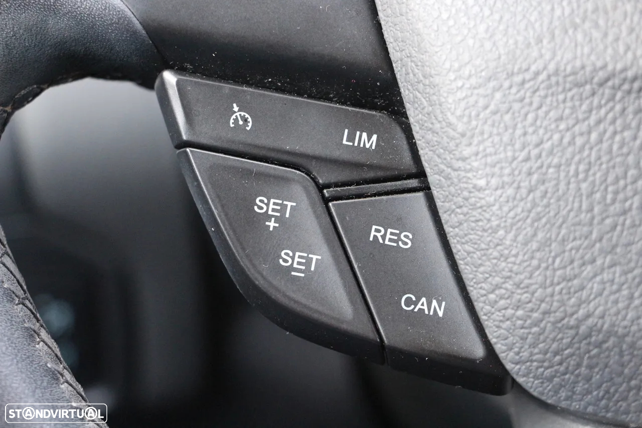 Ford Focus 1.0 SCTi Titanium - 20