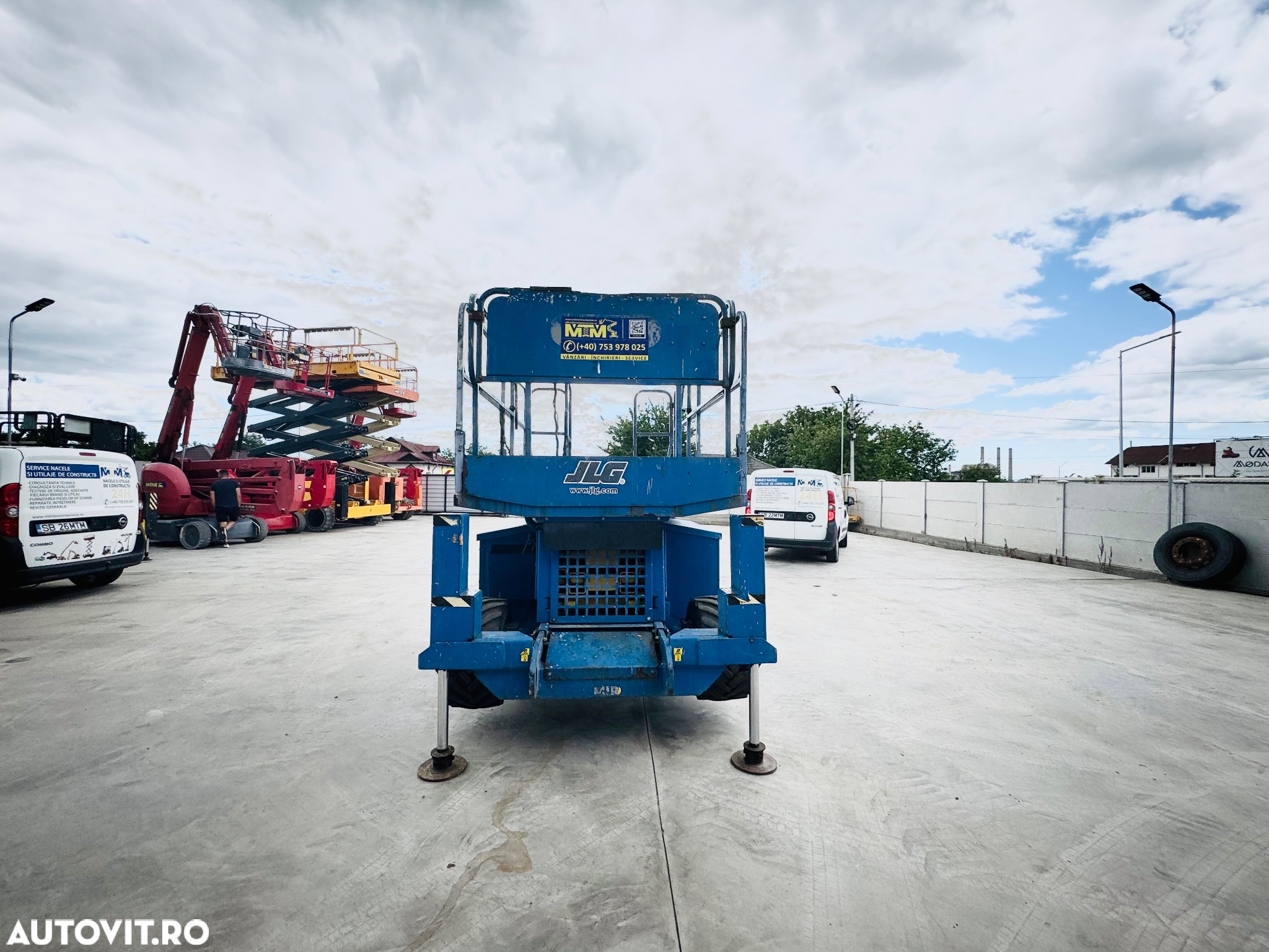 JLG 260MRT nacela diesel cu cale 10 metri ridica 570 kg - 7