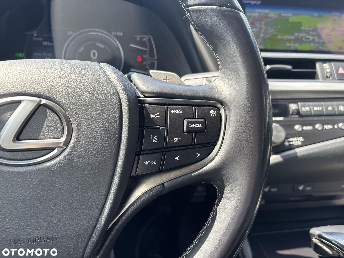 Lexus ES - 16
