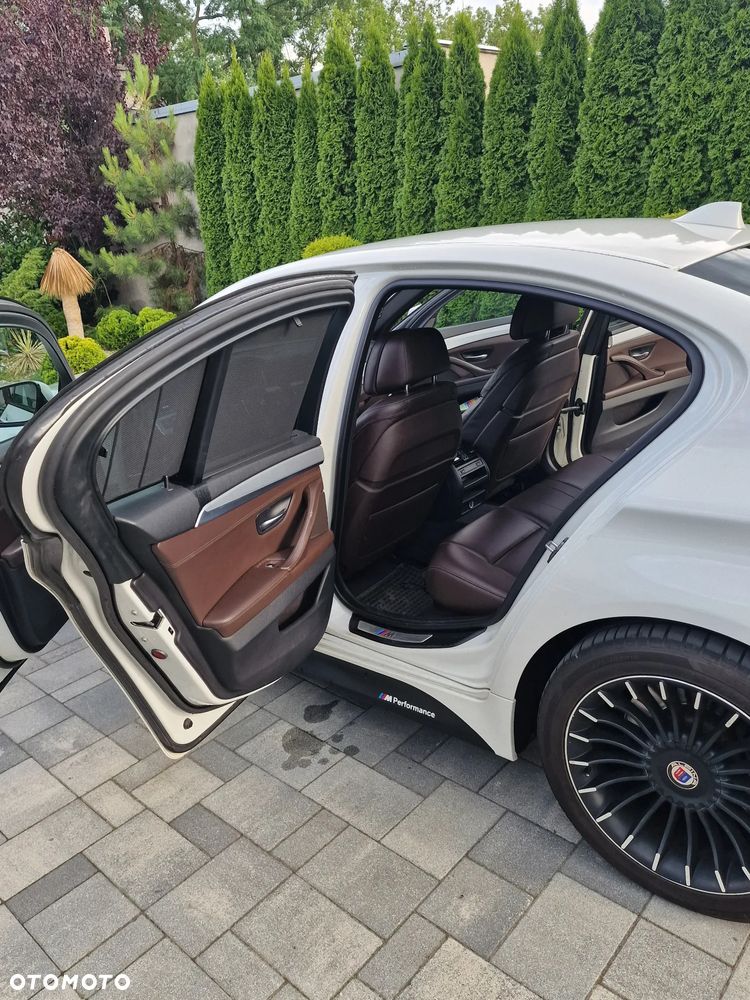 BMW Seria 5 530d xDrive - 25