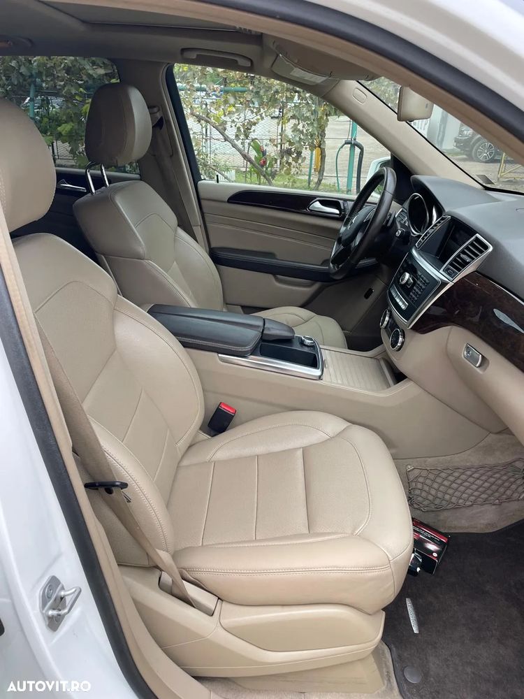 Mercedes-Benz GLE - 23