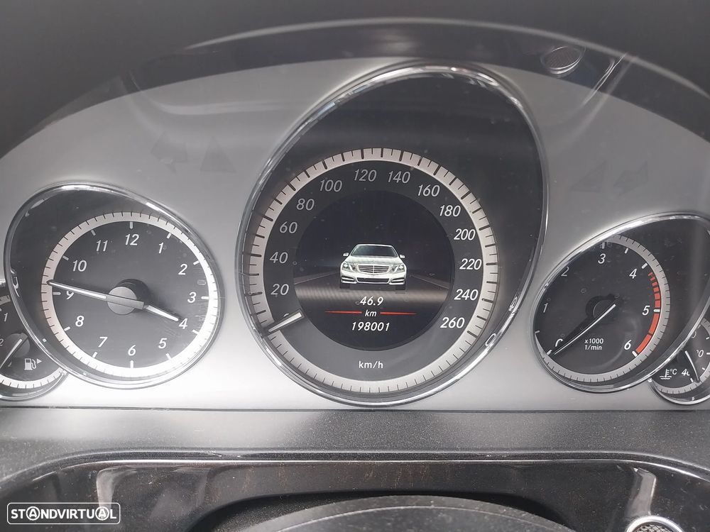 Mercedes-Benz E 250 CDi Avantgarde BE Auto.129g - 11